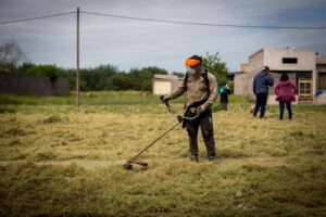 GESTIONES SOBRE LIMPIEZA Y DESMALEZAMIENTO EN Bº LA FLORIDA Y Bº LA ESMERALDA ESTE II